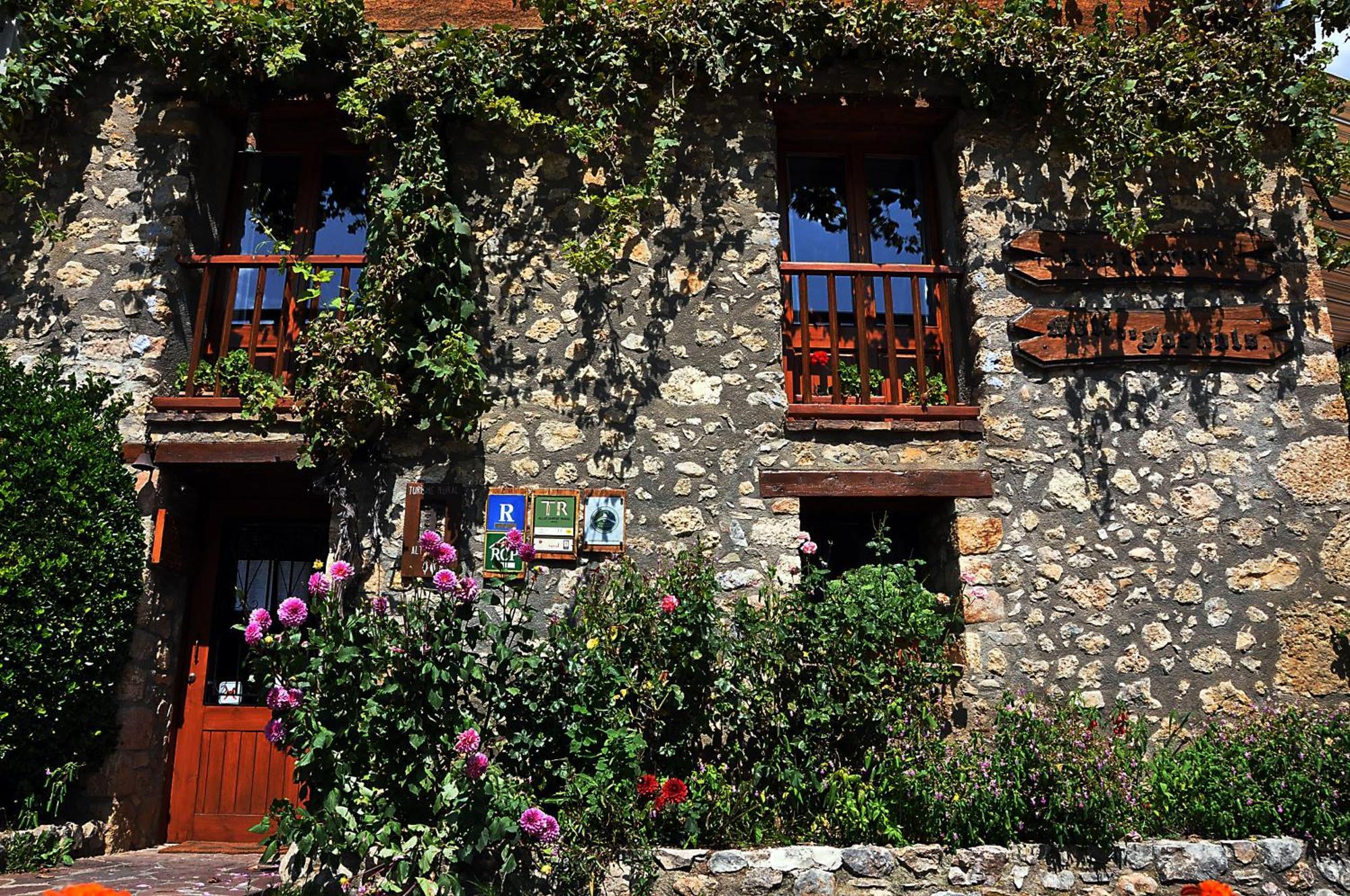 Casa Rural Molí de Fòrnols Hotel Exterior foto